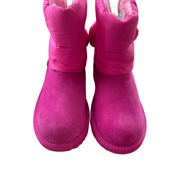NWOT UGG Bailey Bow Maxi Wavelength Kids, Berry, size 6 - Picture 2 of 12